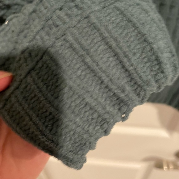 Men’s River End sweater in dark green. Sz XL. Great pattern! - Picture 2 of 4